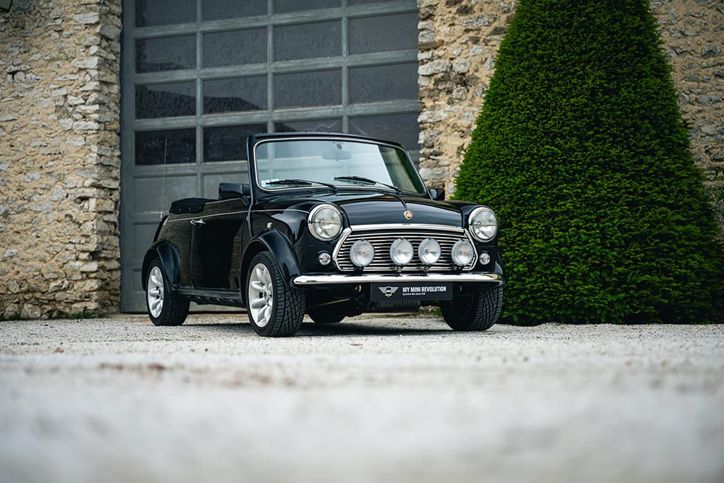 Mini Cabriolet MPI 40th Anniversaire 1999 noir Mengers à vendre occasion My Mini Revolution Paris