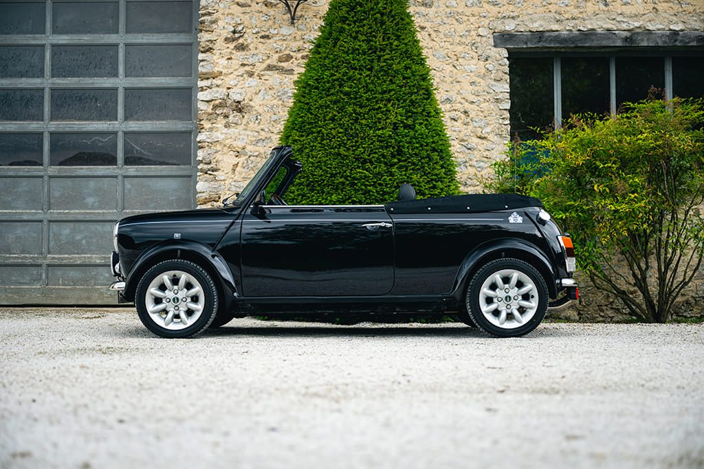 Mini Cabriolet MPI 40th Anniversaire 1999 noir Mengers à vendre occasion My Mini Revolution Paris