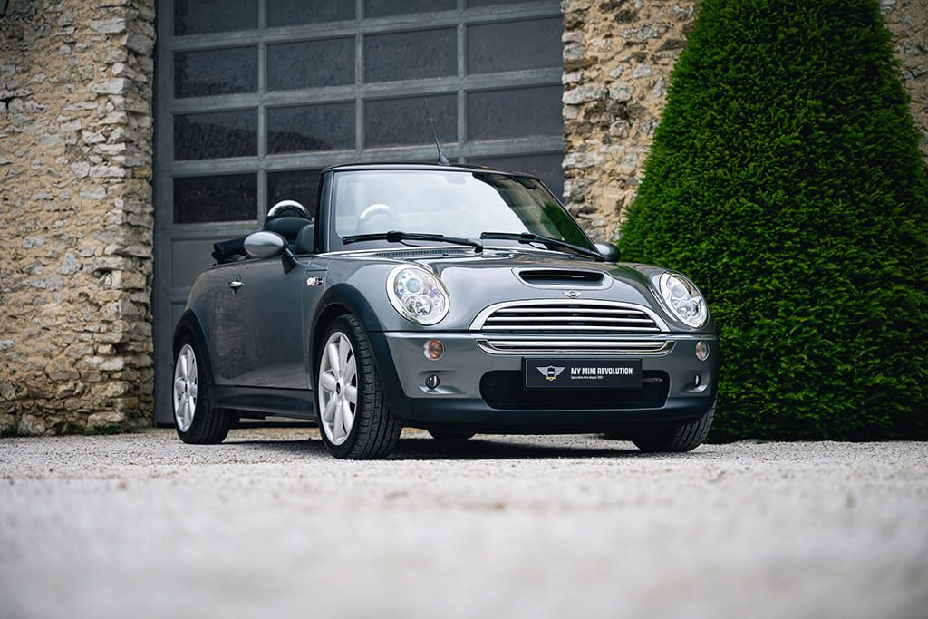 Mini Cooper S JCW John Cooper Works Cabriolet usine R52 R53 gris à vendre occasion My Mini Revolution Paris