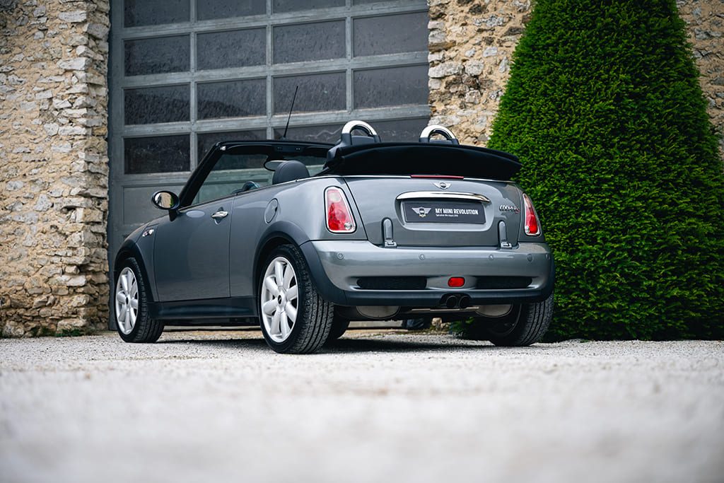 Mini Cooper S JCW John Cooper Works Cabriolet usine R52 R53 gris à vendre occasion My Mini Revolution Paris