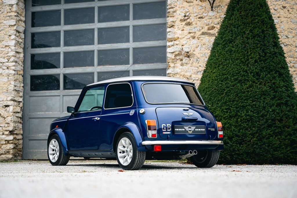 Mini MPI Cooper Sport Swiss Edition Thaiti Blue 2000 à vendre occasion My Mini Revolution Paris