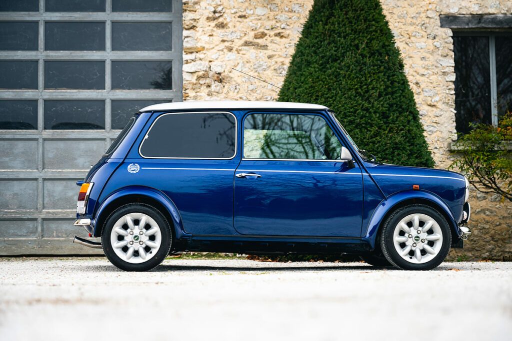 Mini MPI Cooper Sport Swiss Edition Thaiti Blue 2000 à vendre occasion My Mini Revolution Paris