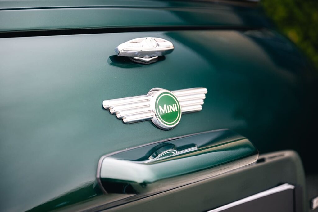 Mini 1.3 MPI Knightbridge climatisation British Racing Green 2000 à vendre occasion My Mini Revolution Paris