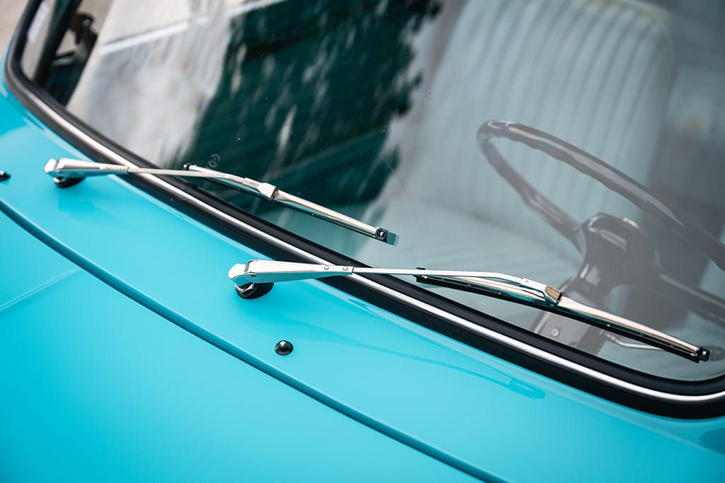 Morris-Traveller-Surf-Blue-1962_©MMR-16