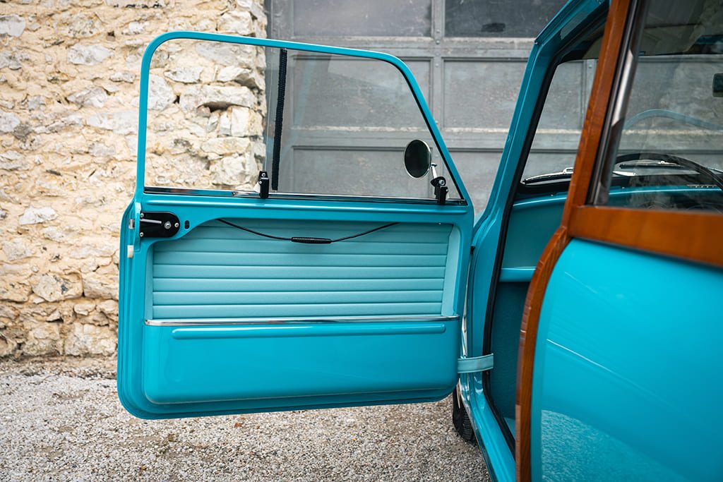 Morris-Traveller-Surf-Blue-1962_©MMR-21