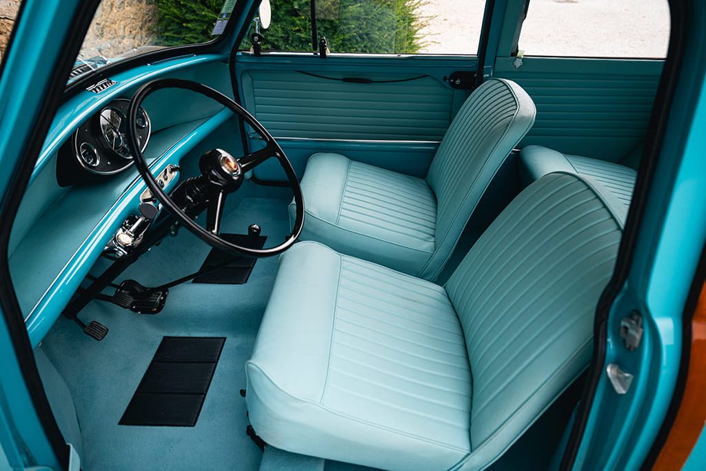 Morris-Traveller-Surf-Blue-1962_©MMR-23